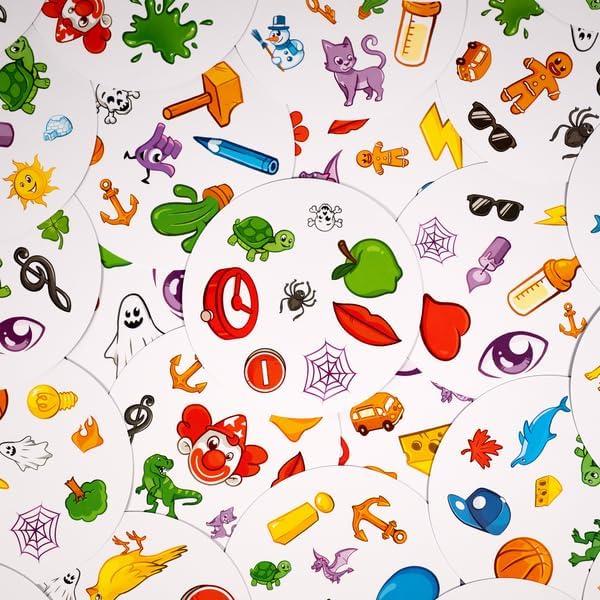 Spot It! Classic Game: A refreshing Family Challenge⁤ for All