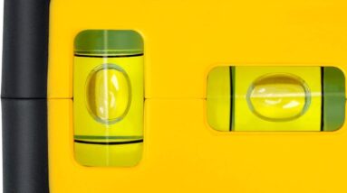 Our Review of the Amazon Basics 360° Laser Level: Precision and Value